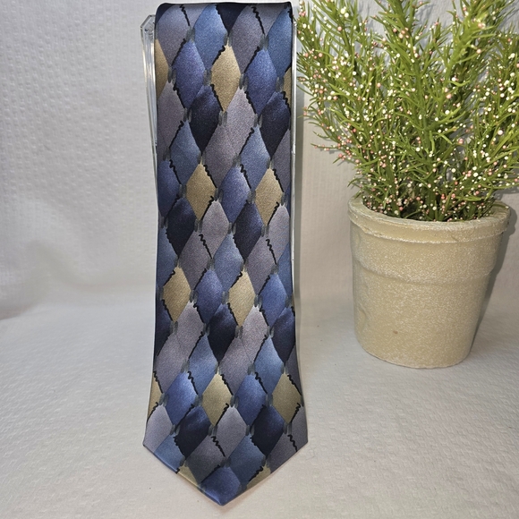 Cocktail Colors Blue and Gold Geometric Silk Tie - Picture 1 of 6